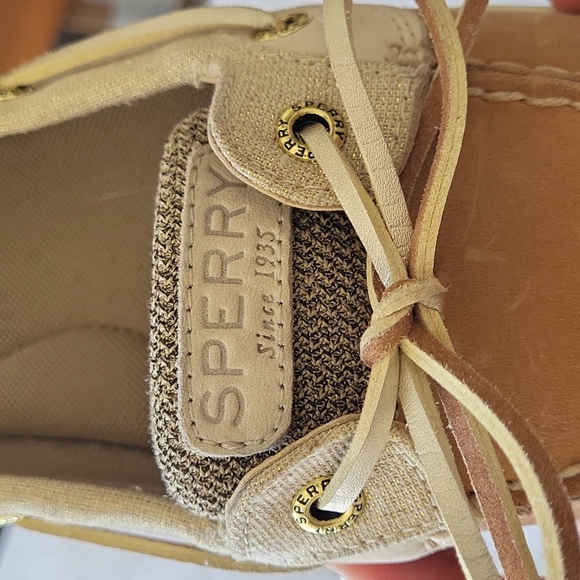 Sperry - Picture 3 of 5